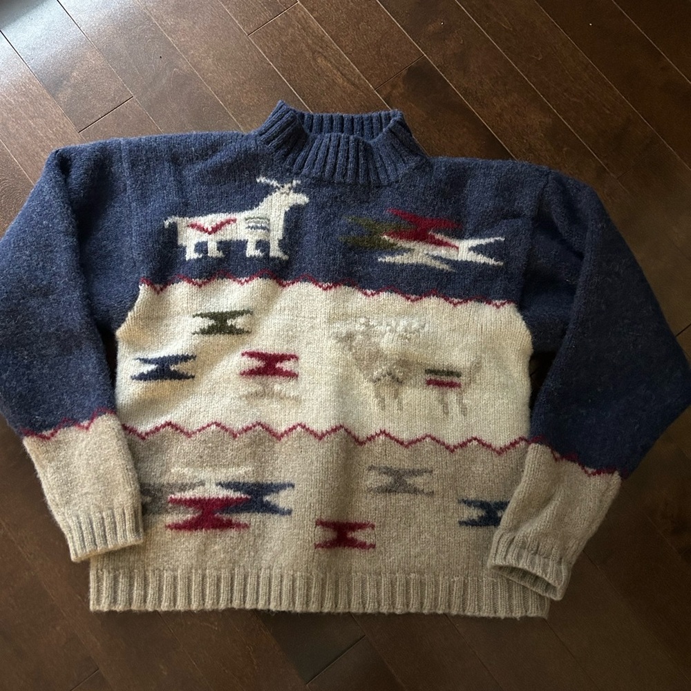 Muskoka Lakes 100% Shetland Wool Vintage Patterned Knit Sweater